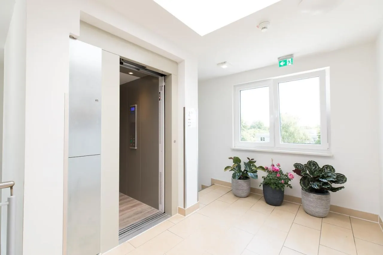 Grobo Apartments Hamburk 0*,